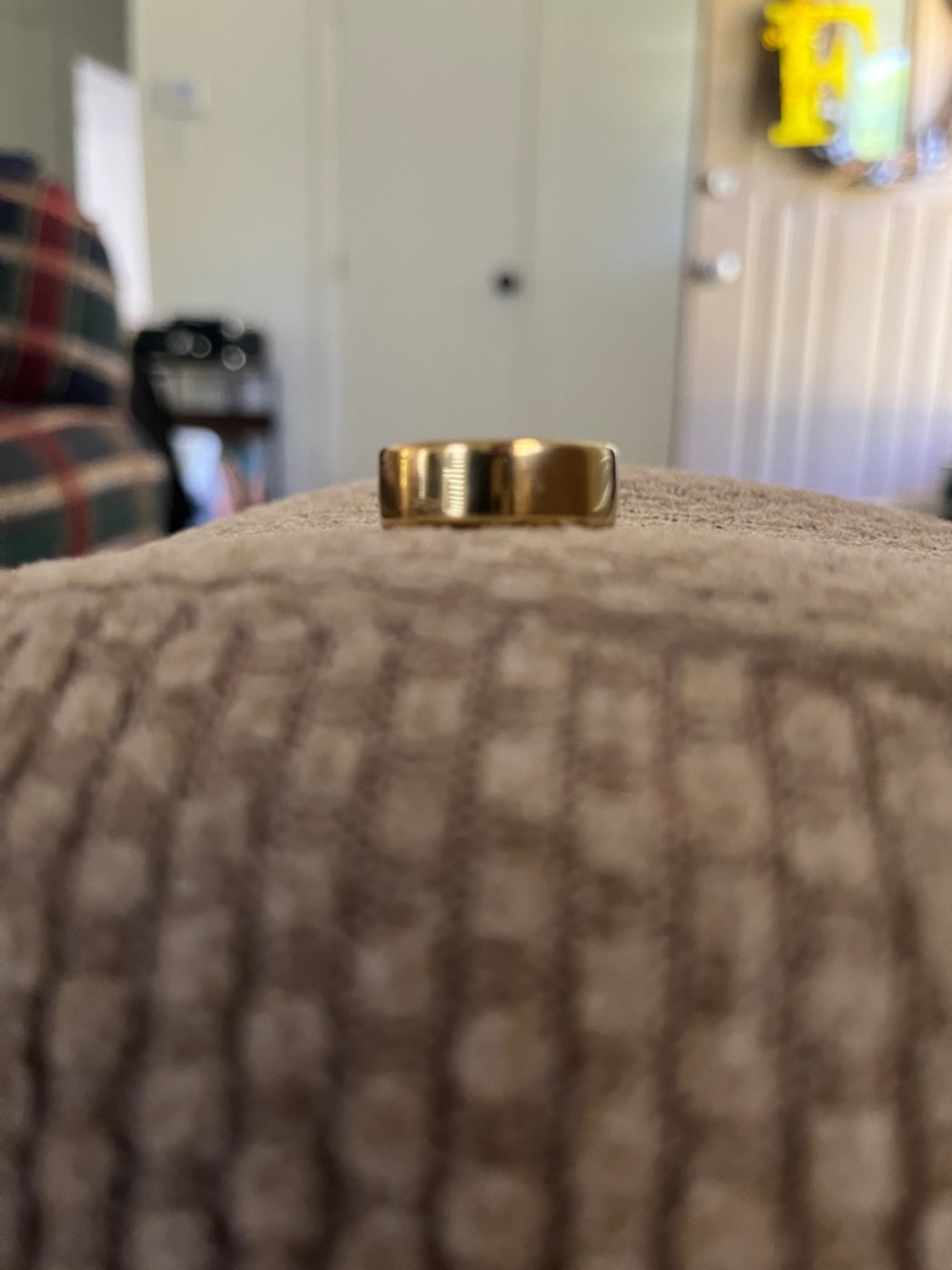 Oura Ring 4 Gold, size 8